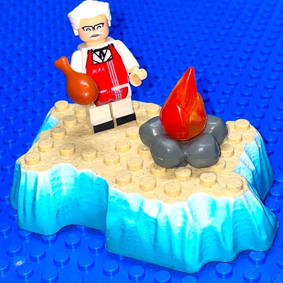 Deadpool or Colonel Sanders - Picture 3 of 4